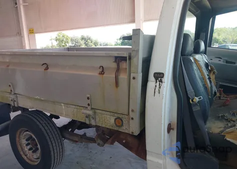 1998 Chevrolet C2500 Cheyenne z USA, uszkodzony, nr VIN 1GBGC24R8WE238835